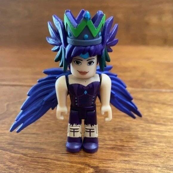 ROBLOX Teiyia Gold Collection Figure - Picture 1 of 2